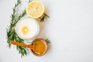 Manuka honey and lemon