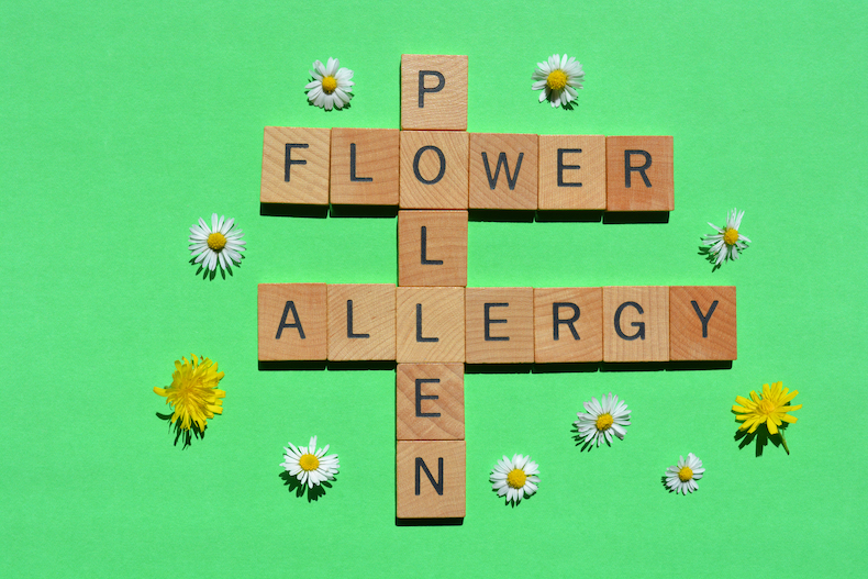 Flower and pollen